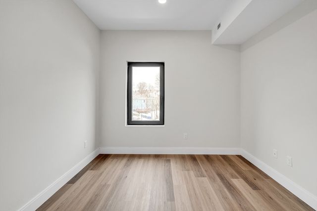 63 Belgrade Ave 404, Boston, MA 02131