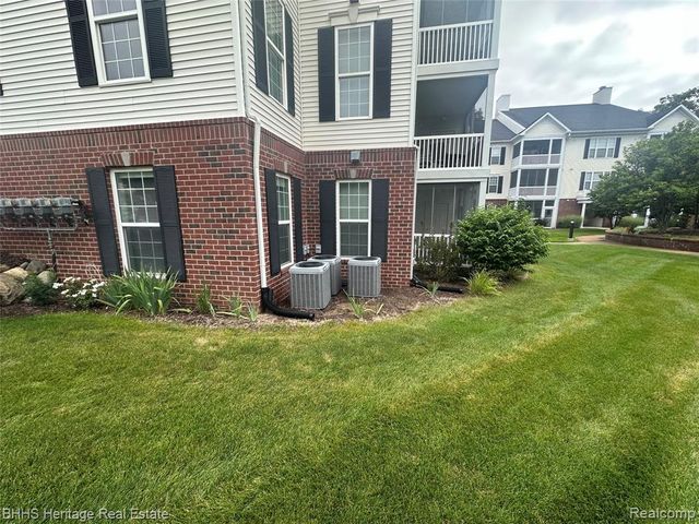 1929 Coventry Road, Jackson, MI 49201