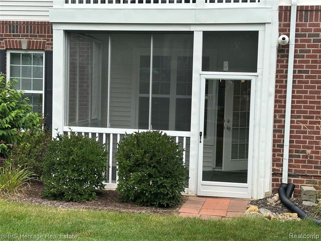 1929 Coventry Road, Jackson, MI 49201