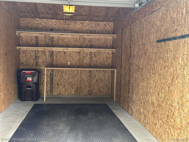 1929 Coventry Road, Jackson, MI 49201