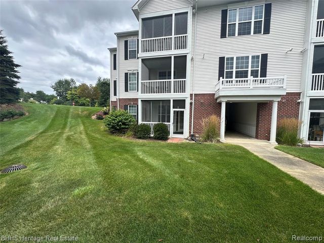 1929 Coventry Road, Jackson, MI 49201