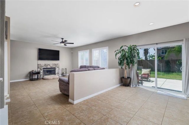 7579 Isla, Hemet, CA 92545