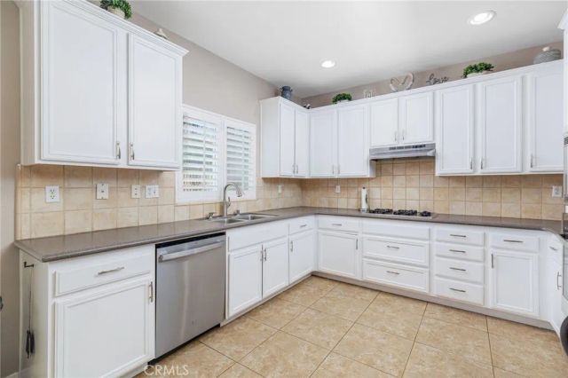 7579 Isla, Hemet, CA 92545
