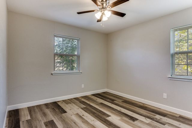 809 Michelle Drive, Everman, TX 76140