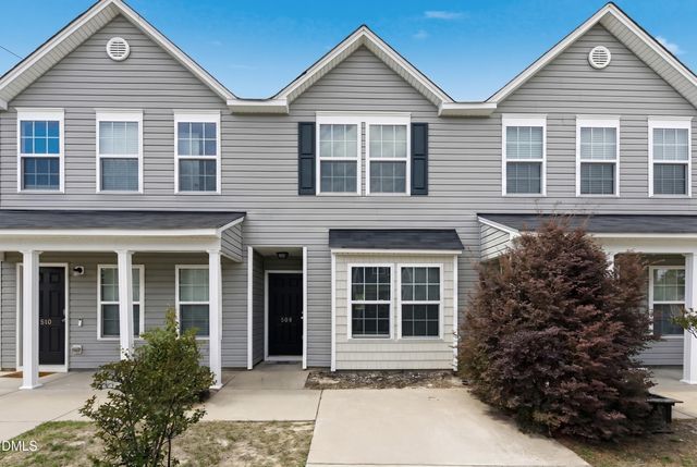 508 Directive Drive, Hope Mills, NC 28348