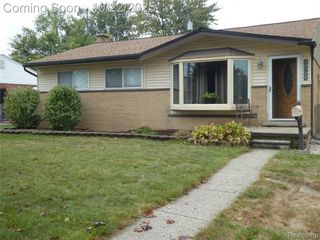 32588 James Street, Garden City, MI 48135