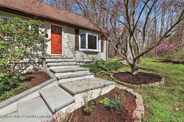 307 Old Kingston Road, New Paltz, NY 12561