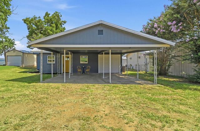 819 Lakeshore LOOP, Tow, TX 78672