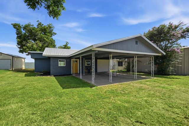 819 Lakeshore LOOP, Tow, TX 78672