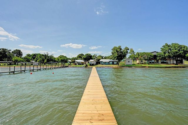 819 Lakeshore LOOP, Tow, TX 78672