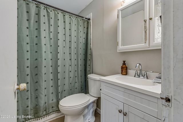 9604 Shoshone Way, Louisville, KY 40258