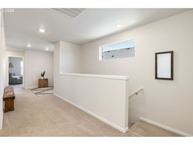 520 STUBB Rd, Woodburn, OR 97071
