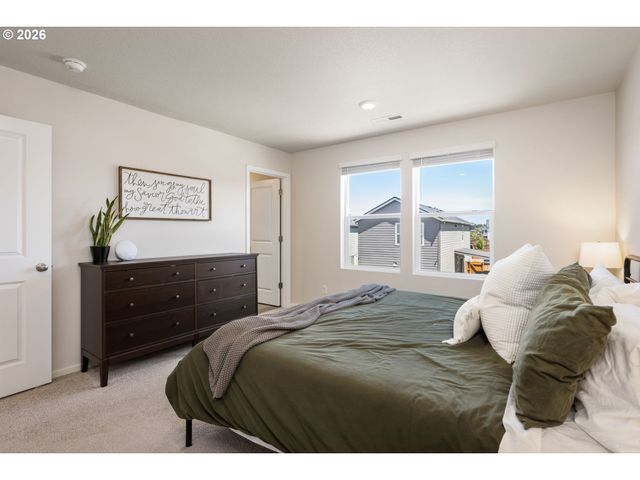520 STUBB Rd, Woodburn, OR 97071