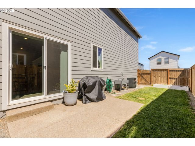 520 STUBB Rd, Woodburn, OR 97071