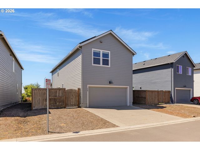 520 STUBB Rd, Woodburn, OR 97071