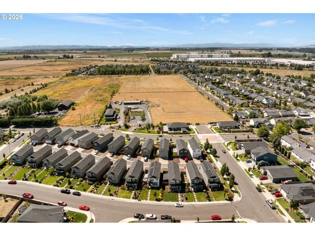 520 STUBB Rd, Woodburn, OR 97071