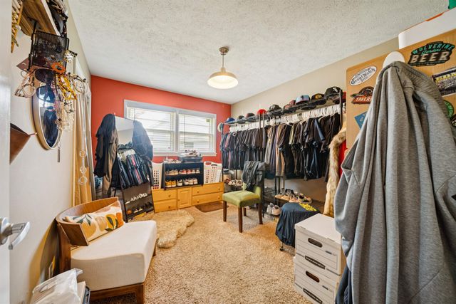 341 N Colonial Pl, Wichita, KS 67206