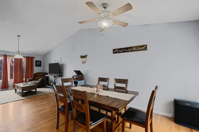 52 Family Dr, Fall River, MA 02721