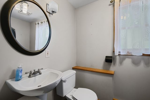 52 Family Dr, Fall River, MA 02721