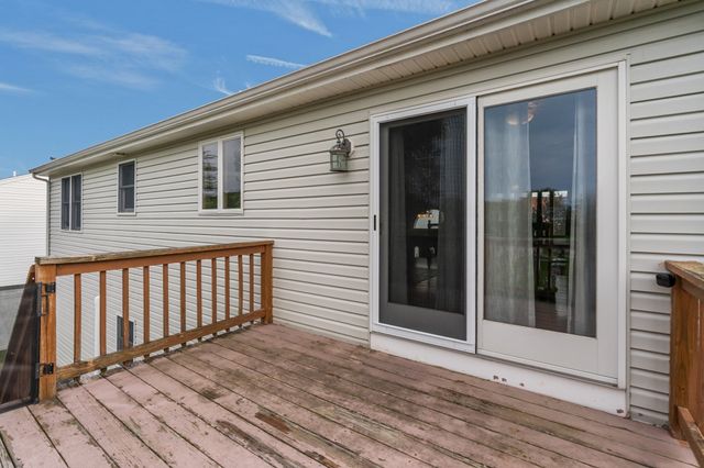 52 Family Dr, Fall River, MA 02721