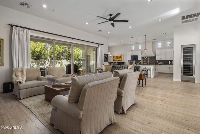 7672 E SOLANO Drive, Scottsdale, AZ 85250