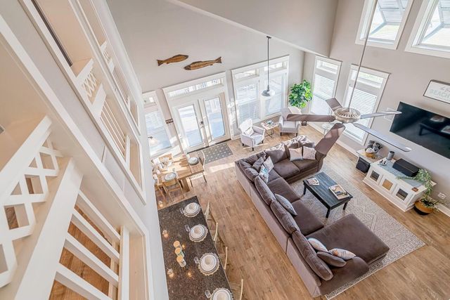 2139 Gulf, Crystal Beach, TX 77650