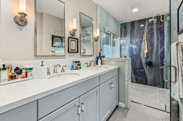 3647 Hyacinth Dr, San Diego, CA 92106