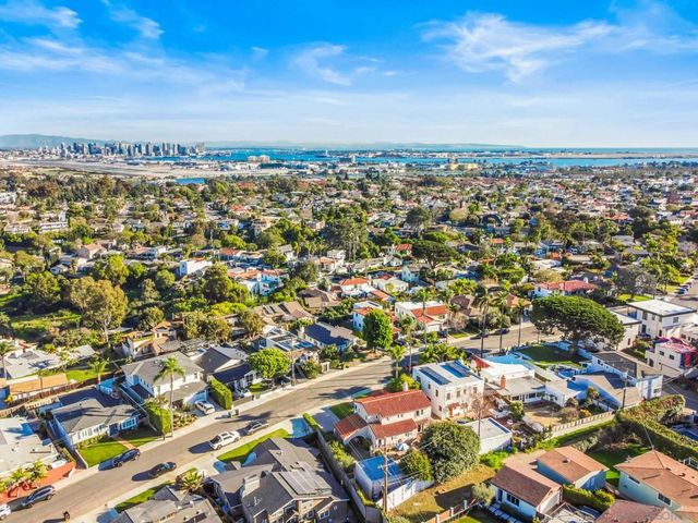 3647 Hyacinth Dr, San Diego, CA 92106