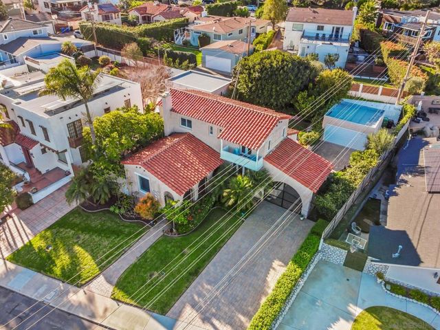 3647 Hyacinth Dr, San Diego, CA 92106