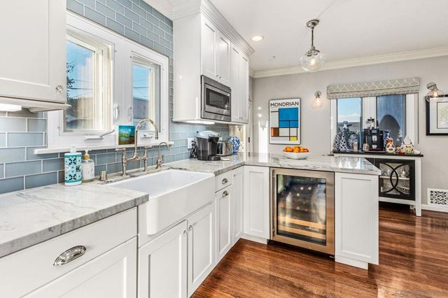 3647 Hyacinth Dr, San Diego, CA 92106