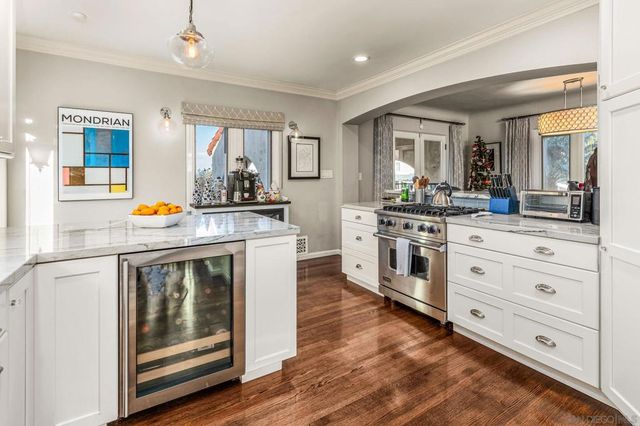 3647 Hyacinth Dr, San Diego, CA 92106