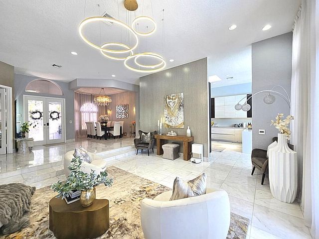 1811 Eagle Trace Boulevard W, Coral Springs, FL 33071