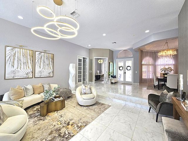 1811 Eagle Trace Boulevard W, Coral Springs, FL 33071