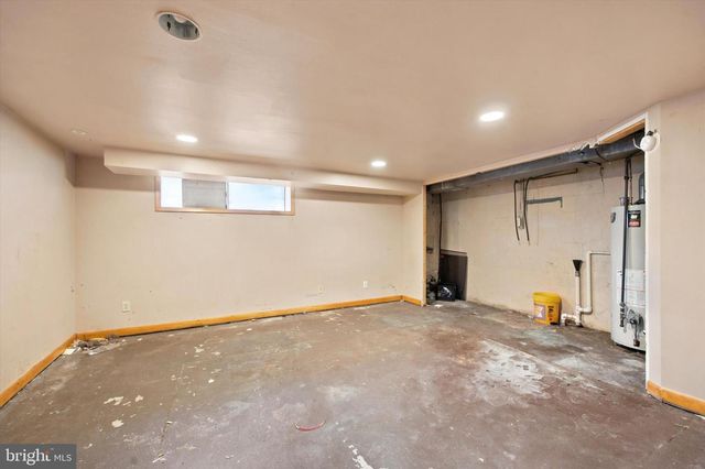 146 ERVIN AVE, Linwood, PA 19061