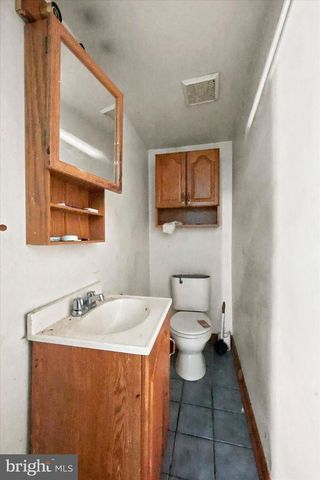 146 ERVIN AVE, Linwood, PA 19061