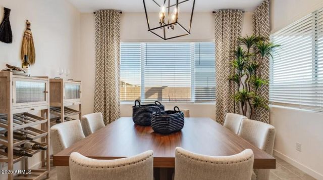 15024 W DESERT HOLLOW Drive, Surprise, AZ 85387