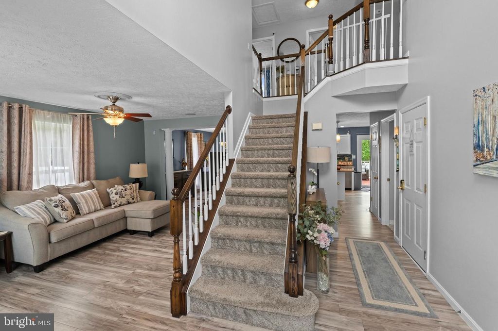 Image 10 of property listing at 609 FROGS LEAP CT, Glen Burnie, MD 21060