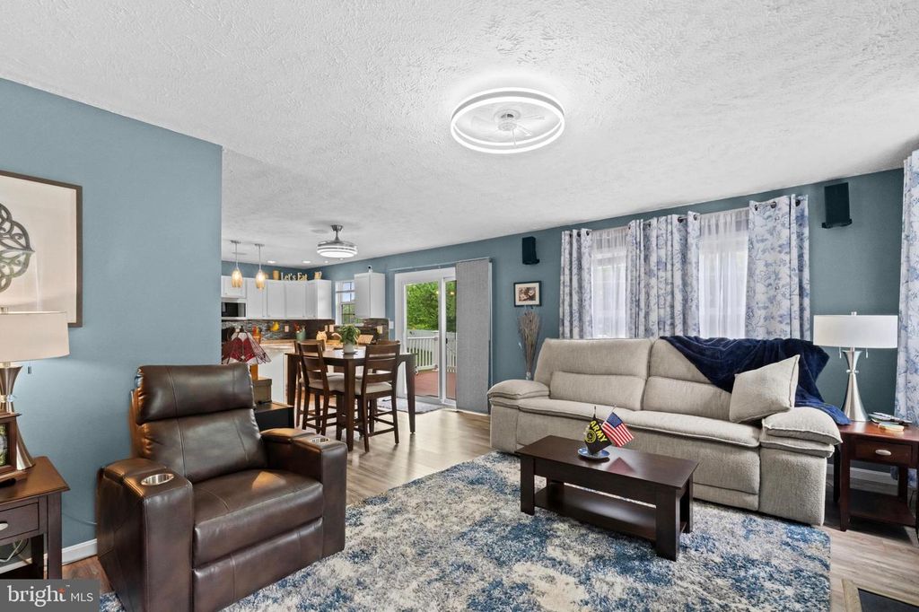 Image 17 of property listing at 609 FROGS LEAP CT, Glen Burnie, MD 21060