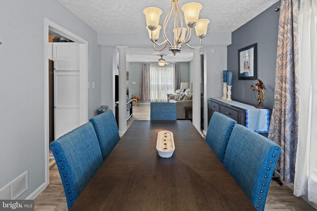 Image 22 of property listing at 609 FROGS LEAP CT, Glen Burnie, MD 21060