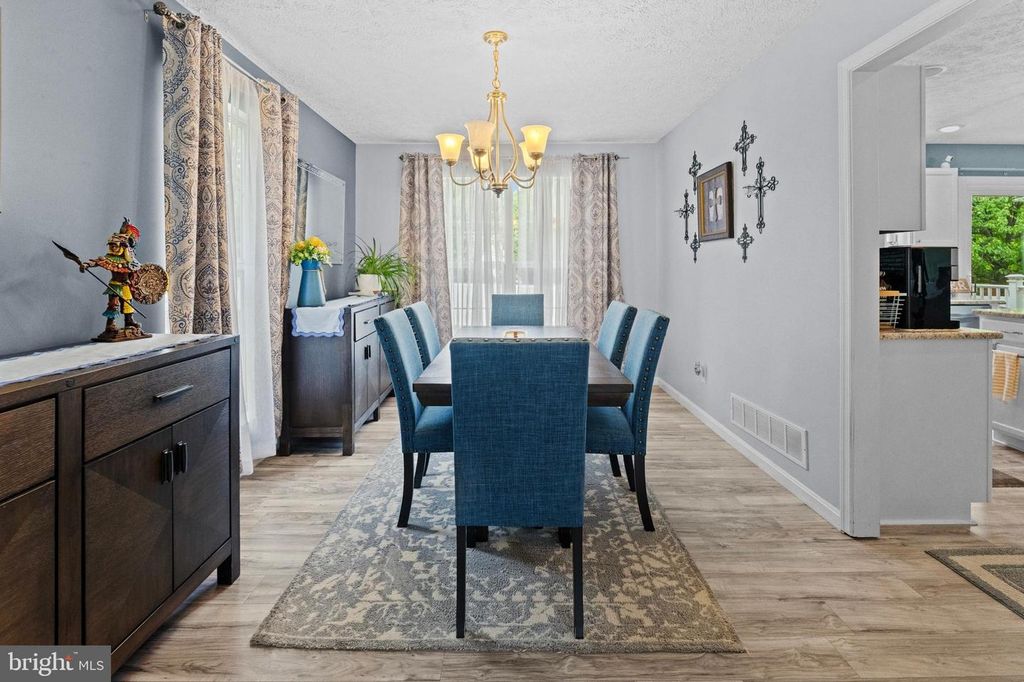 Image 24 of property listing at 609 FROGS LEAP CT, Glen Burnie, MD 21060