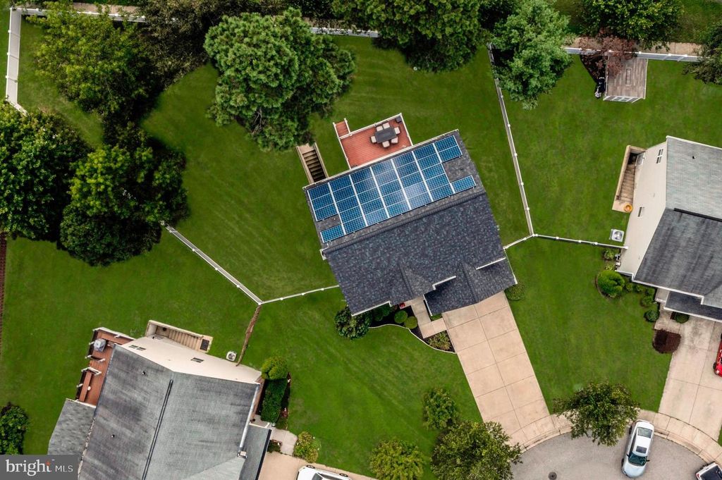 Image 3 of property listing at 609 FROGS LEAP CT, Glen Burnie, MD 21060