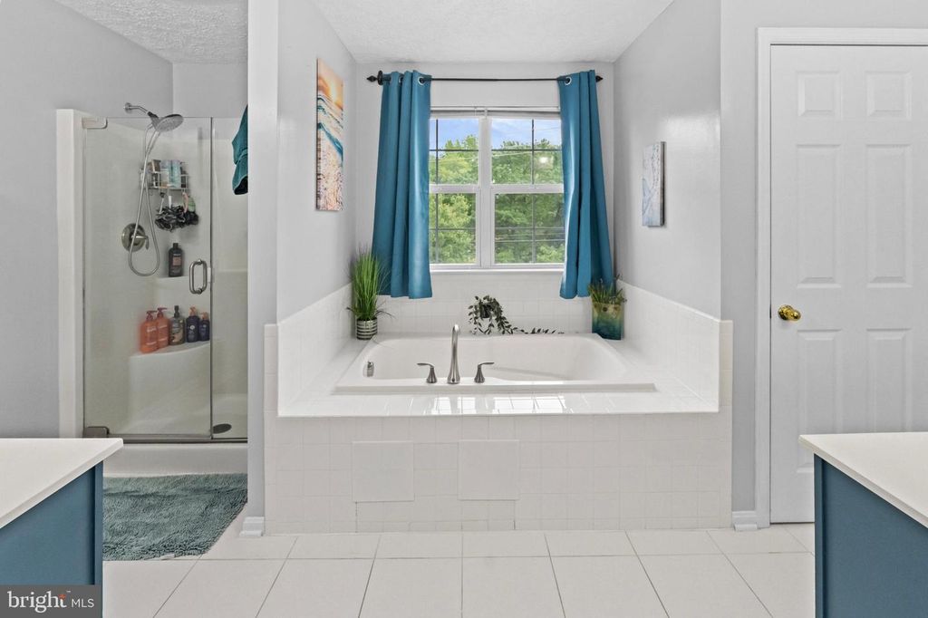 Image 34 of property listing at 609 FROGS LEAP CT, Glen Burnie, MD 21060