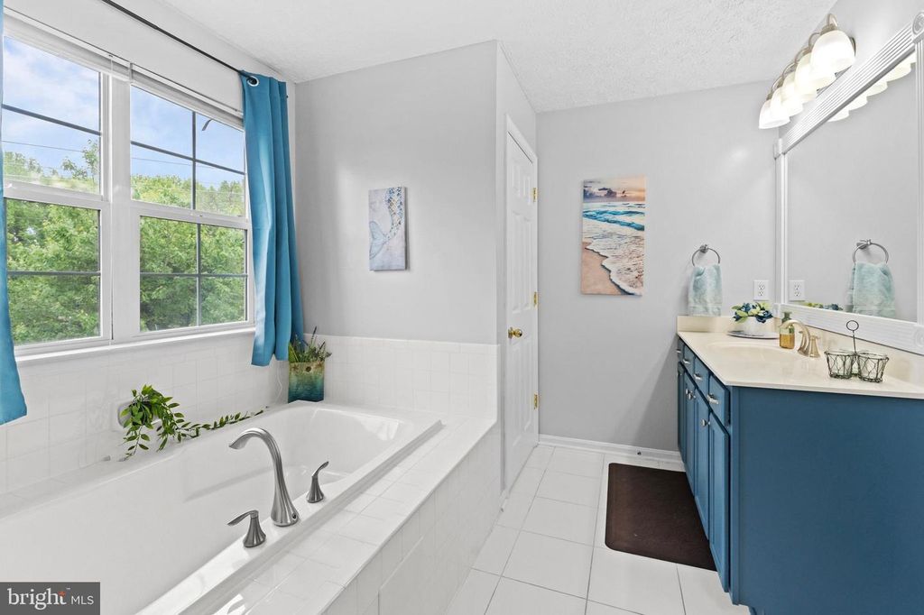Image 35 of property listing at 609 FROGS LEAP CT, Glen Burnie, MD 21060