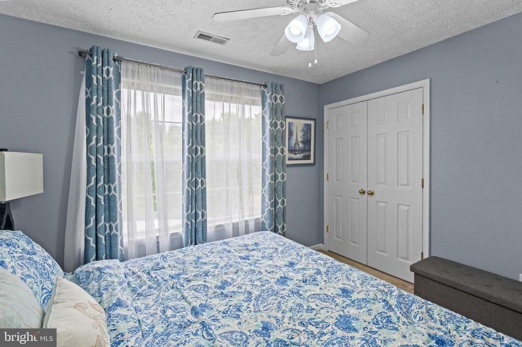 Image 42 of property listing at 609 FROGS LEAP CT, Glen Burnie, MD 21060