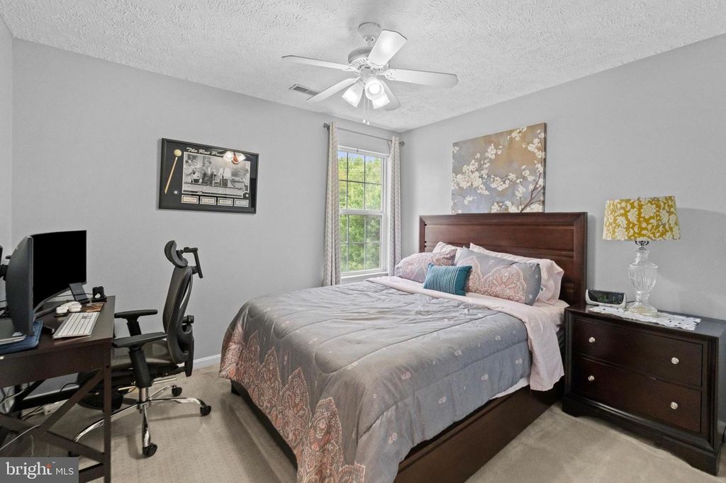 Image 43 of property listing at 609 FROGS LEAP CT, Glen Burnie, MD 21060
