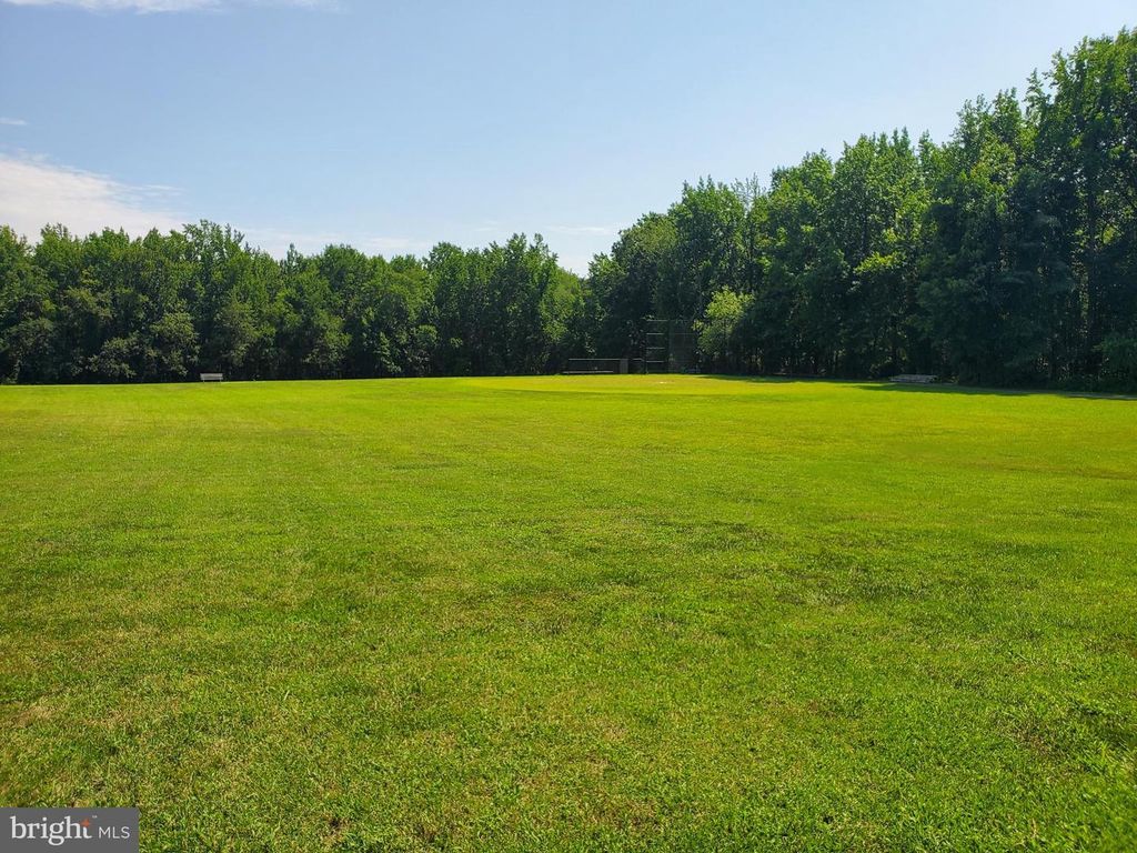 Image 57 of property listing at 609 FROGS LEAP CT, Glen Burnie, MD 21060