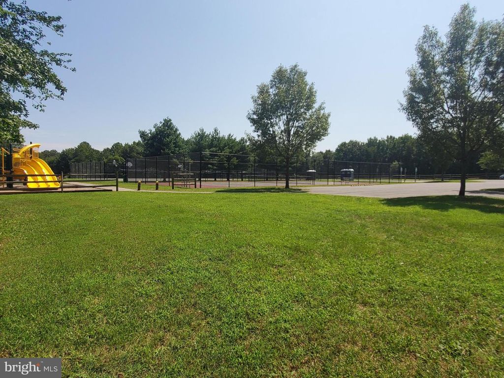 Image 61 of property listing at 609 FROGS LEAP CT, Glen Burnie, MD 21060