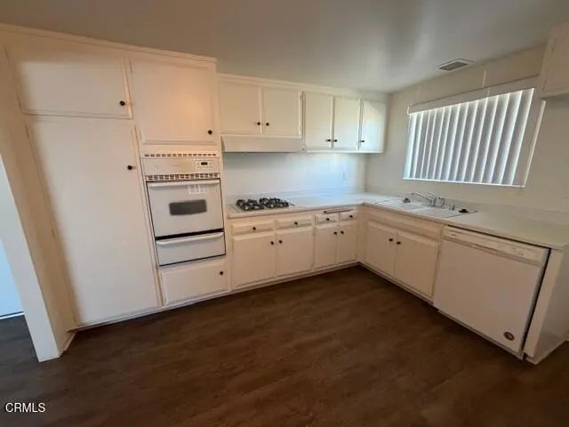 9488 El Cajon Street, Ventura, CA 93004