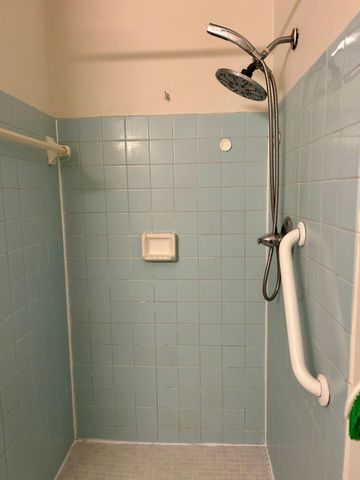 1023 Dorado Dr, St Augustine, FL 32086