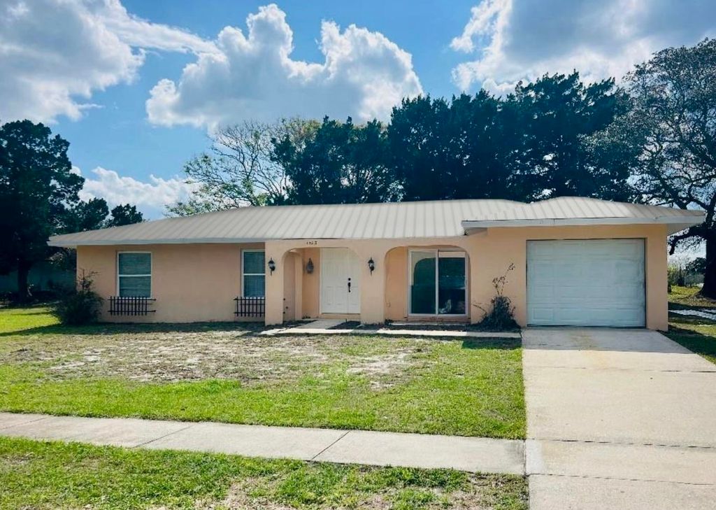 1023 Dorado Dr, St Augustine, FL 32086